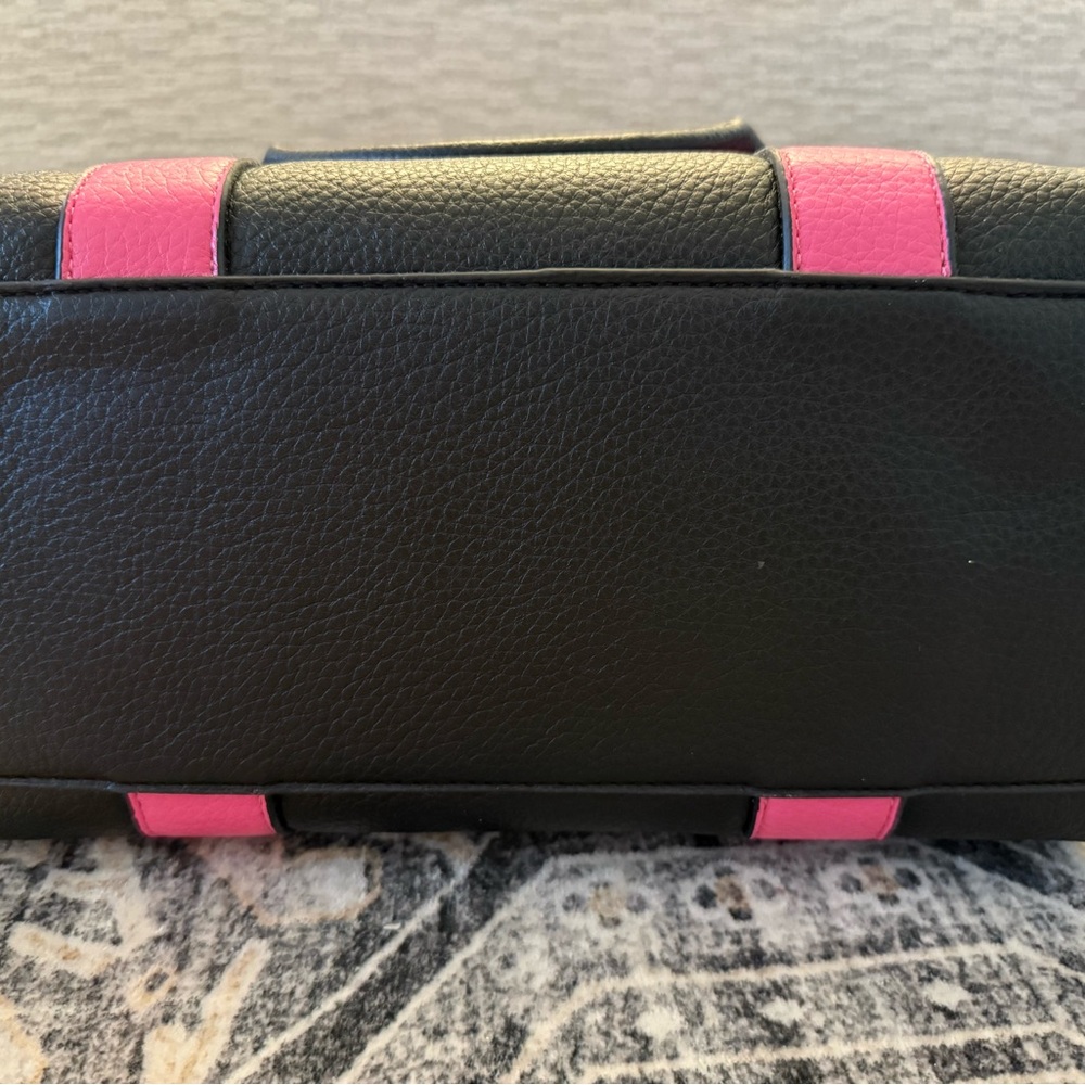 Pink trendy The Tote Bag like the Marc Jacob’s version! Never used - Picture 9 of 9